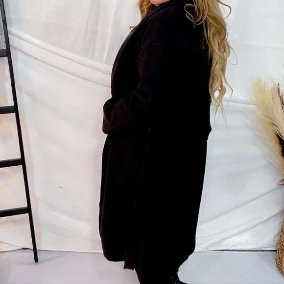 Andree By Unit Coat - Picture 5 of 7